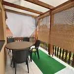 Nyaraló Béke Szigete